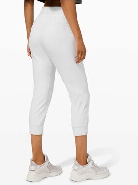 Lululemon Ready to Rulu Jogger Crop size 10